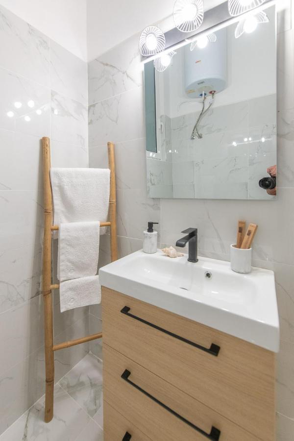 Nadia'S Boutique Apartment, Athene Buitenkant foto